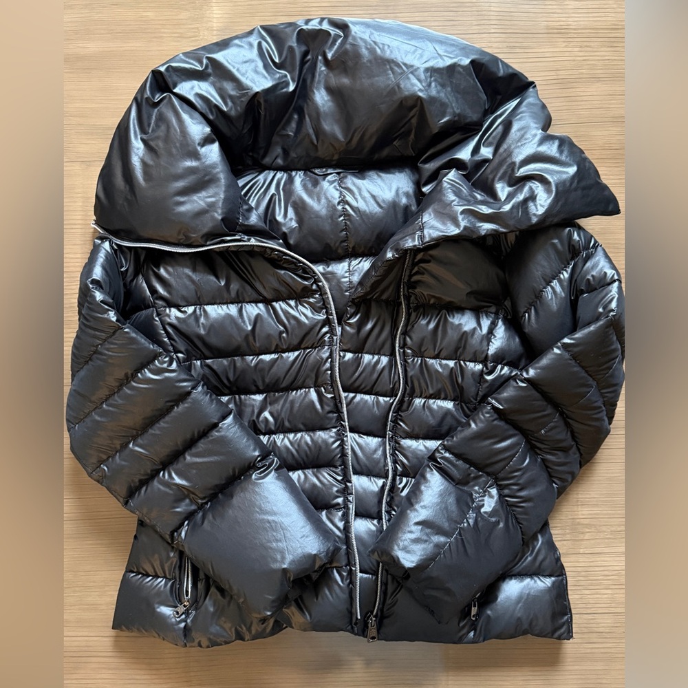 Max Mara The Weekend Quilted Goose Down Short Jacket